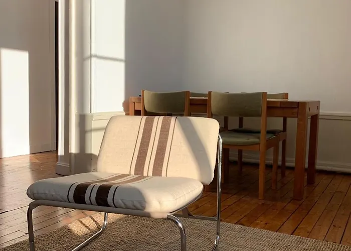 Spacieux Et Lumineux Place Delille